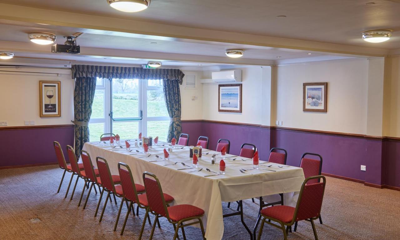 Farmhouse Innlodge By Greene King Inns Portsmouth Extérieur photo