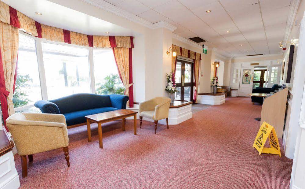 Farmhouse Innlodge By Greene King Inns Portsmouth Extérieur photo